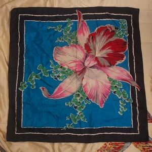 Vintage 40's 50's Hawaiian souvenir scarf w/ lily